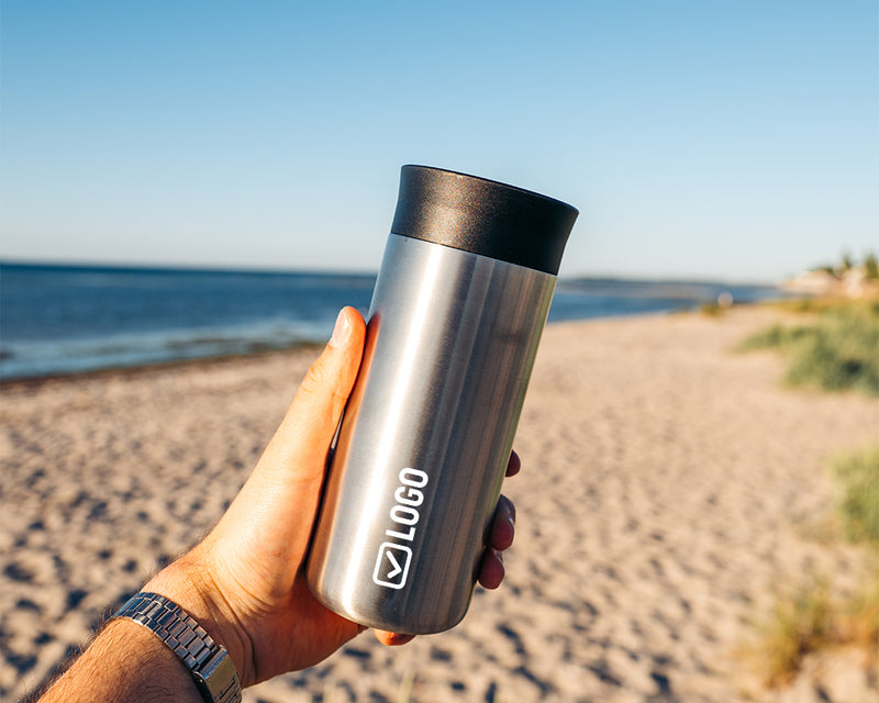 Mug isotherme en acier inoxydable avec logo d'entreprise gravé
